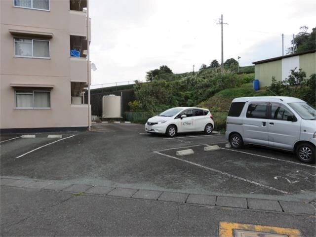 掛川市下俣南アパート 駐車場