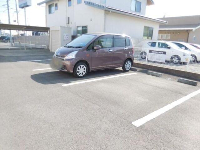 焼津市東道原アパート 駐車場