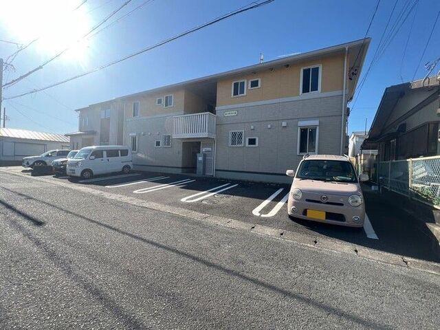 袋井市月見町アパート 駐車場