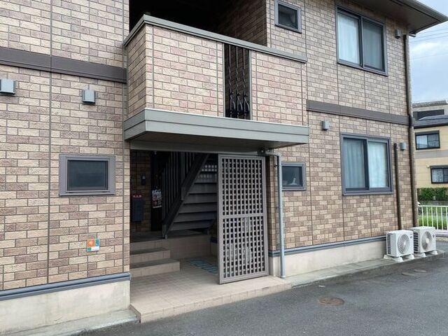磐田市見付アパート エントランス