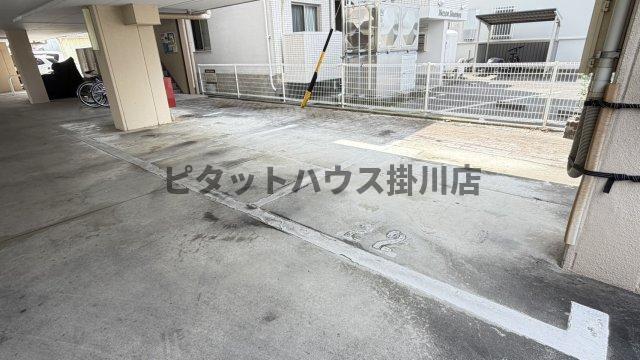磐田市見付マンション 駐車場