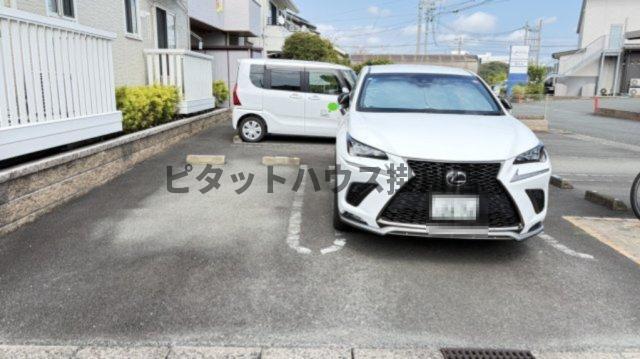 磐田市安久路アパート 駐車場