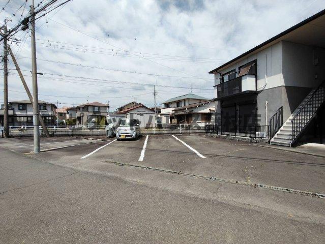 藤枝市高岡アパート 駐車場