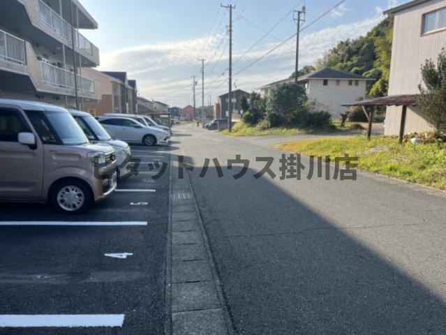 掛川市上屋敷マンション 駐車場