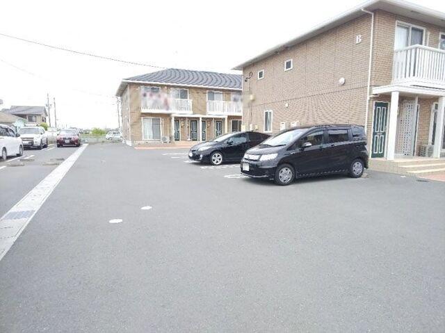 磐田市福田中島アパート 駐車場