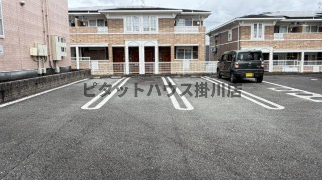 掛川市杉谷南アパート 駐車場