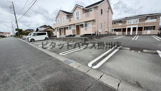 掛川市杉谷南アパート 駐車場