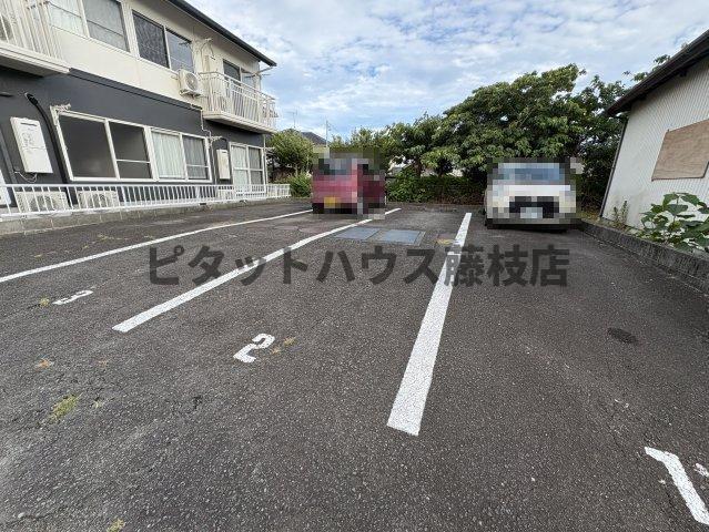 焼津市利右衛門アパート 駐車場