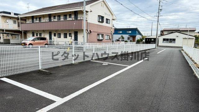 掛川市大池マンション 駐車場