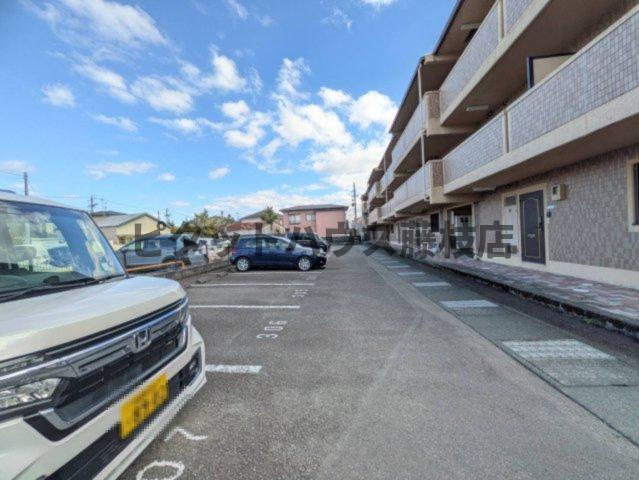 島田市横井マンション 駐車場