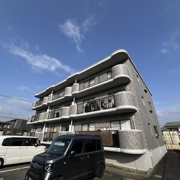島田市島マンション 駐車場