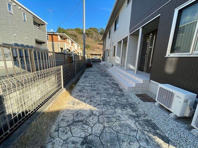 菊川市本所アパート エントランス