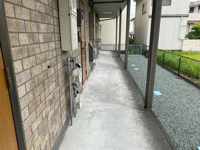 菊川市下平川アパート エントランス