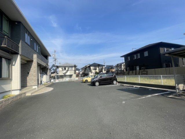 磐田市千手堂アパート 駐車場