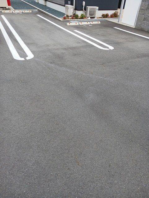 磐田市豊田西之島アパート 駐車場