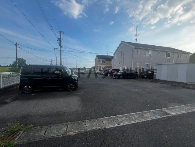 袋井市浅名アパート 駐車場