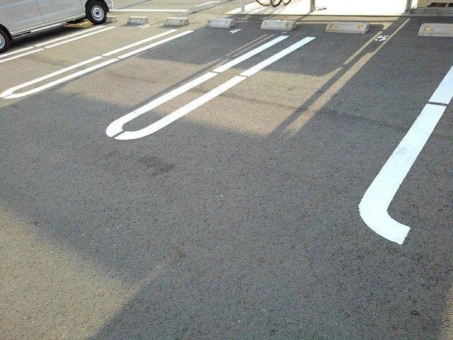 掛川市下垂木アパート 駐車場