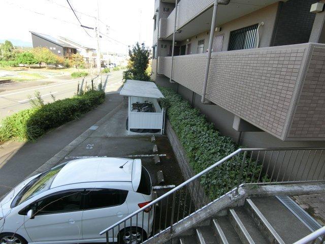 掛川市高御所マンション 駐車場