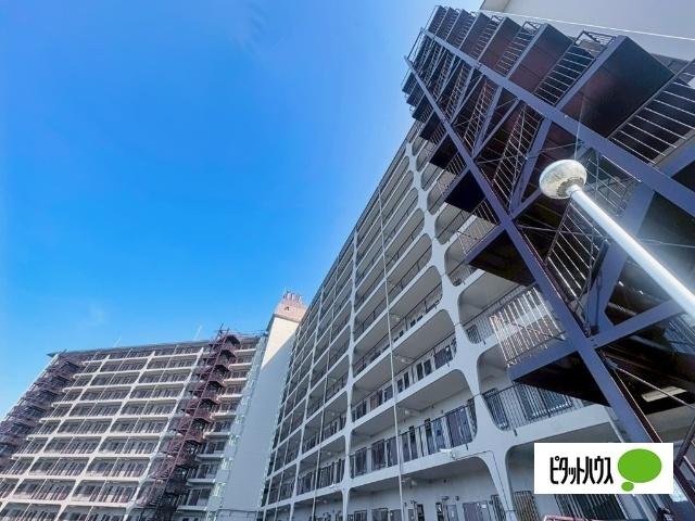 総戸数184戸のビッグコミュニティ。管理体制良好で安心感のあるマンションです。