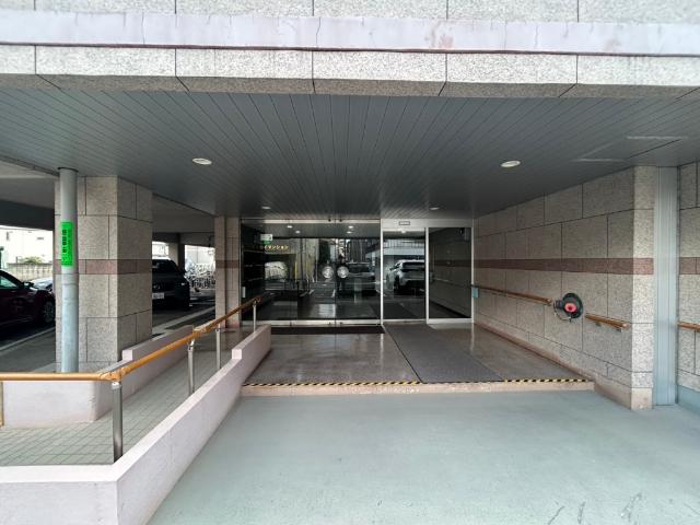 ☆来客にも好印象の洗練されたエントランスデザイン☆