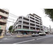 小田急線「千歳船橋」駅徒歩4分。駅近静かな住宅街