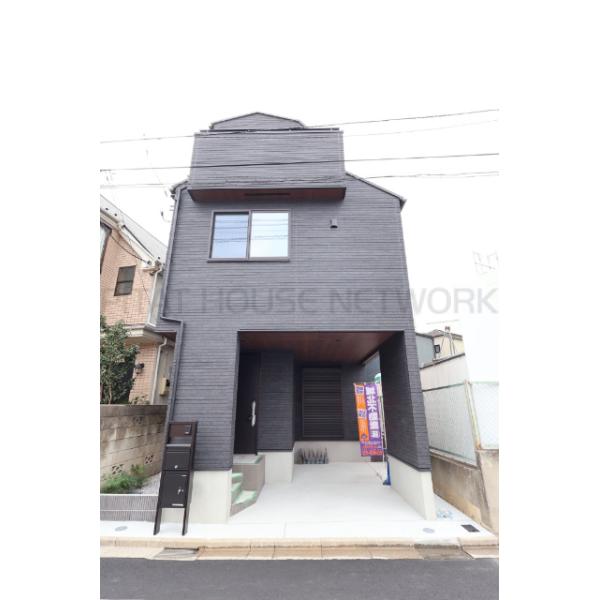 洗練されたデザインの外観が住まう誇りを感じさせます。