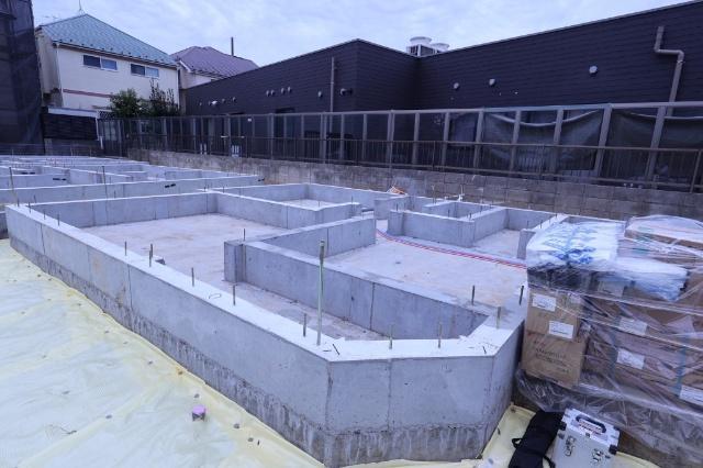 2026年1月完成予定