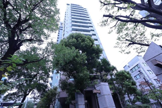 ☆緑豊かな植栽と調和した美しい外観が魅力です☆