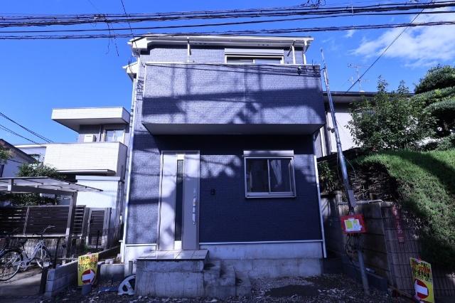 ☆モダンなデザインがひときわ目を引く外観☆