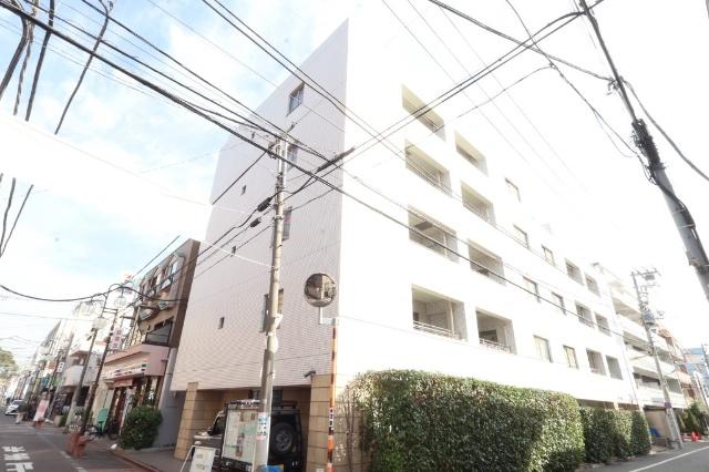 ☆緑豊かな植栽に囲まれた、親しみやすい外観。シンプルで美しい外観が清潔感と品格を感じさせます☆