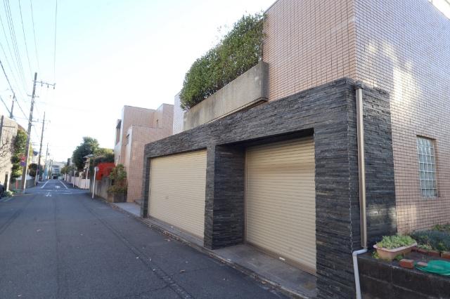 ☆重厚感ある外観が安心と安定を印象づけるマンション☆