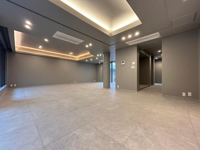 ☆緑豊かな植栽と調和した美しい外観が魅力です☆