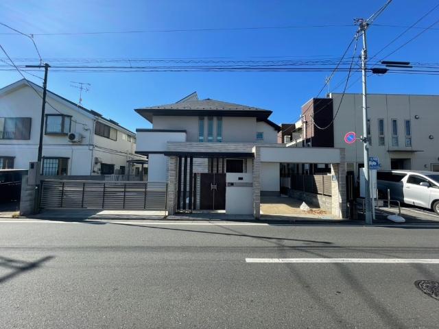 ☆ナチュラルテイストの外観が温もりある雰囲気を演出☆