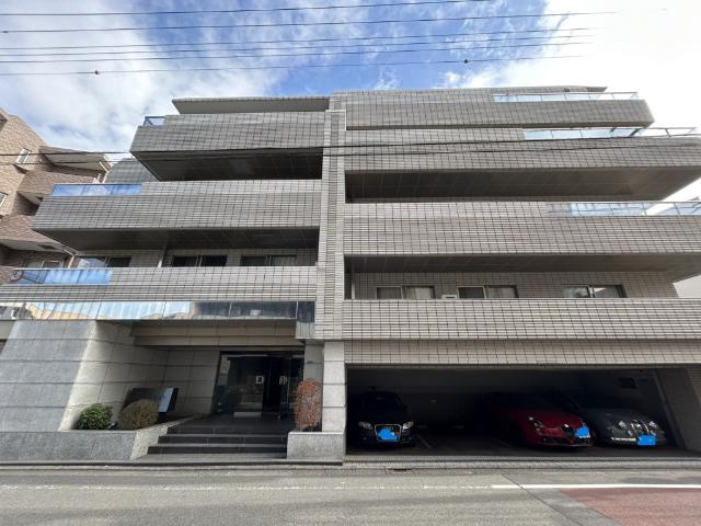 ☆洗練された外観デザインが街並みに調和する佇まい☆