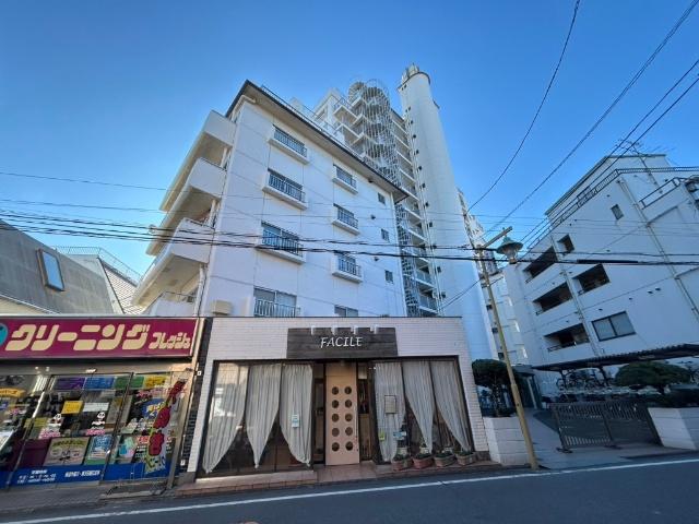 ☆落ち着いた色調の外観が上品な印象を与えます☆