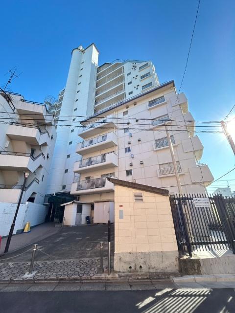 ☆駅徒歩3分、スタイリッシュな外観が印象的な住まい☆