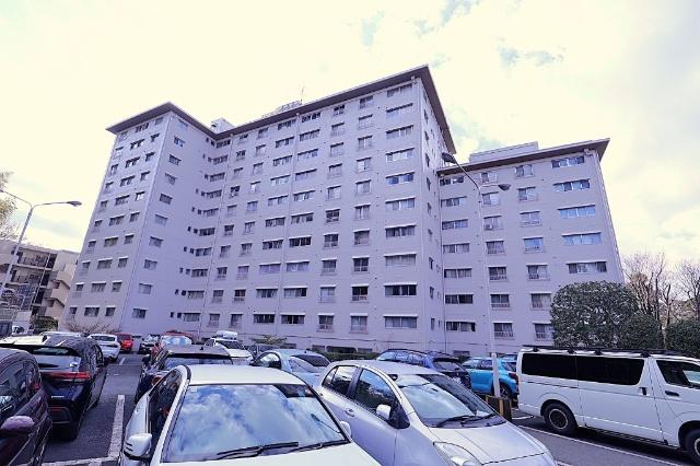 ☆落ち着いた色調の外観が上品な印象を与えます☆