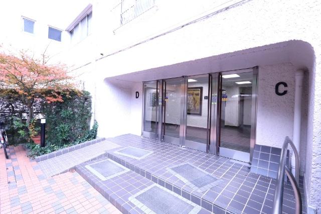 ☆明るく広々としたエントランスが毎日の帰宅を快適に☆