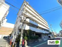 ☆洗練された外観デザインが街並みに調和する佇まい。落ち着いた色調の外観が上品な印象を与えます☆