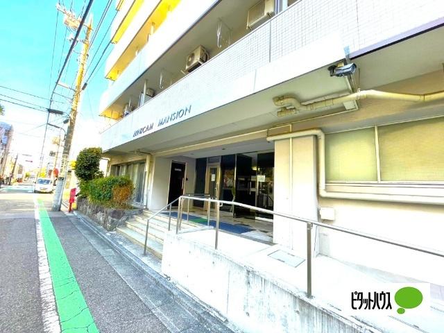 ☆清潔感あふれるエントランスが快適な暮らしをサポート☆