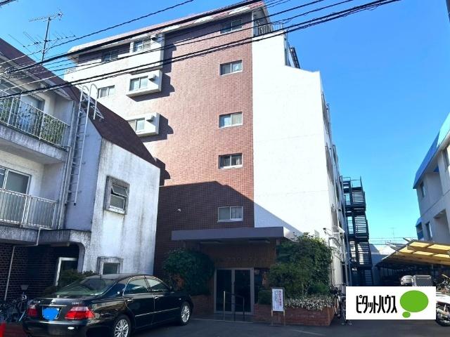 ☆落ち着いた色調の外観が上品な印象を与えます☆