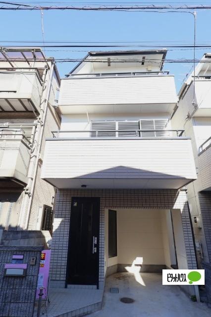 ☆白を基調とした明るい外観が清潔感を漂わせます☆