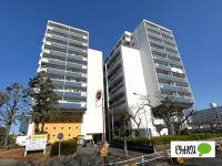 ☆総戸数の多さを誇るスケール感ある外観が、街並みに堂々とした存在感を放ちます☆