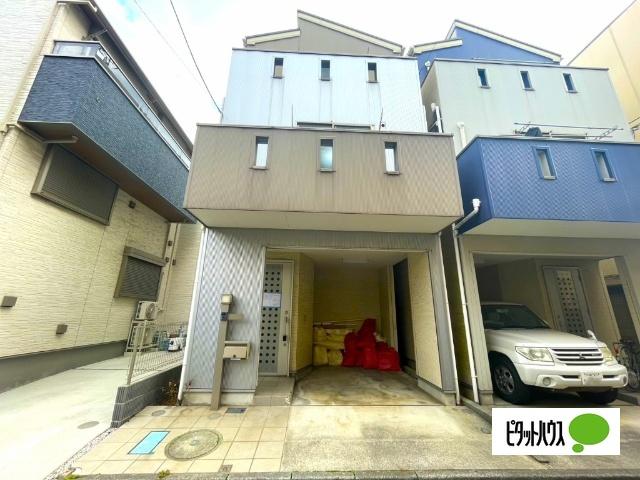 ☆スタイリッシュな外観が街角で映えるデザイン住宅☆