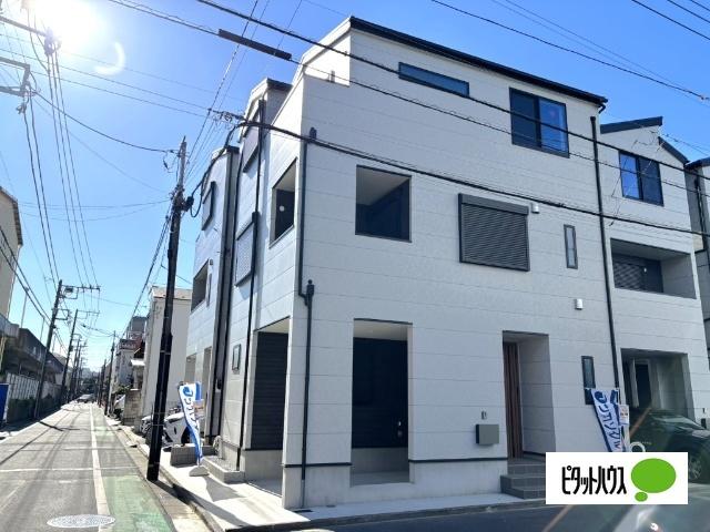 ☆新築らしい明るく爽やかな外観が魅力の一邸☆