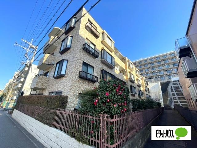 ☆緑豊かな植栽と調和した美しい外観が魅力です☆