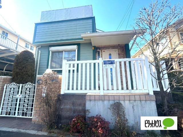 ☆落ち着いた色調の外観が街並みに調和する住まい☆