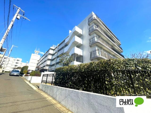 ☆緑豊かな植栽と調和した美しい外観が魅力です☆