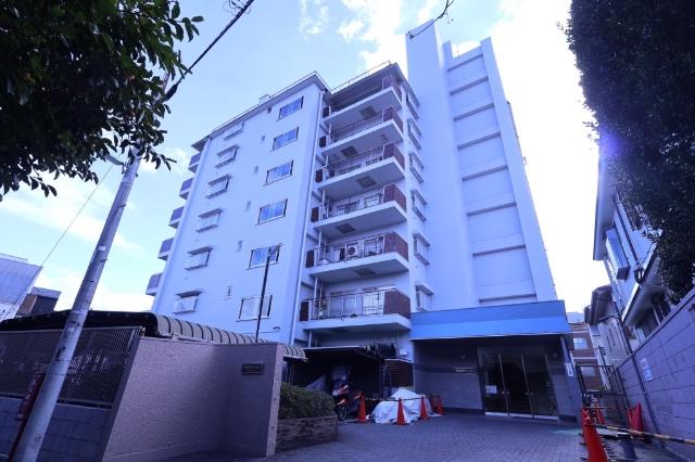 ☆落ち着いた色調の外観が上品な印象を与え