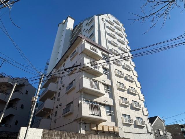 ☆空へと伸びる美しいフォルムが印象的な、